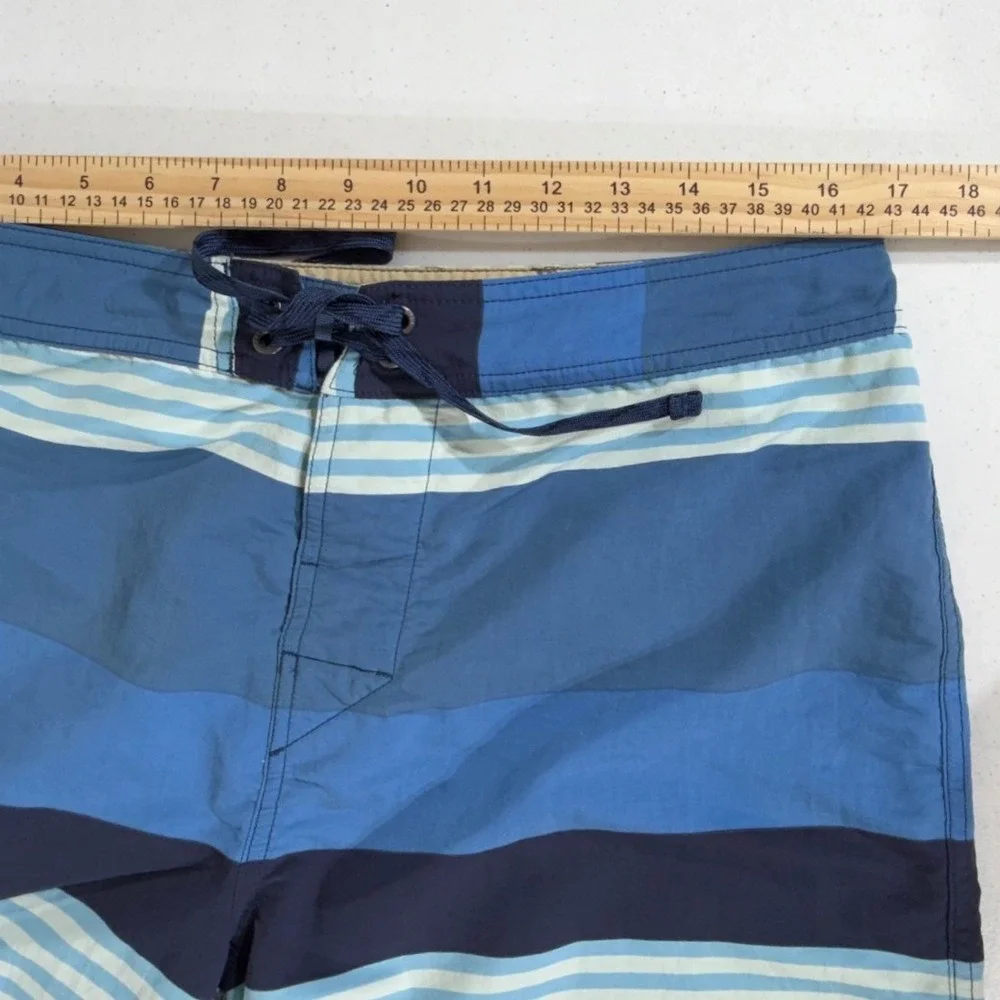 Patagonia Board Shorts 35 Blue Striped Wavefarer Mens Swim Trunks‎ READ